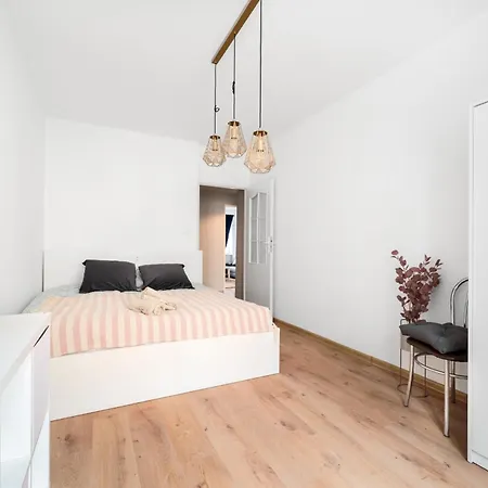 Appartement Kosciuszki Square Retreat, Real Apartments !