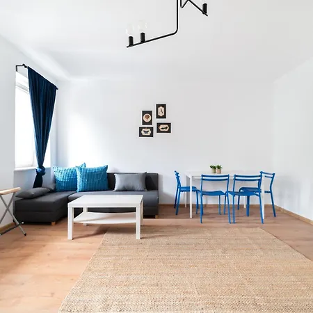 Daire Kosciuszki Square Retreat, Fiesta ! Gdynia