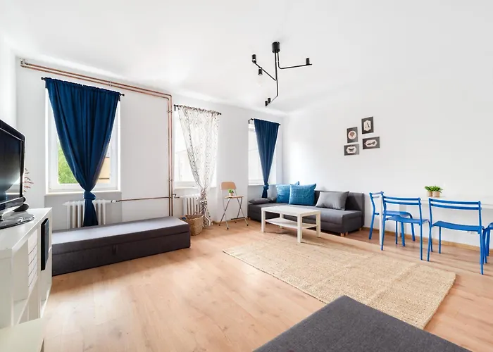 Kosciuszki Square Retreat, Fiesta ! * Gdynia